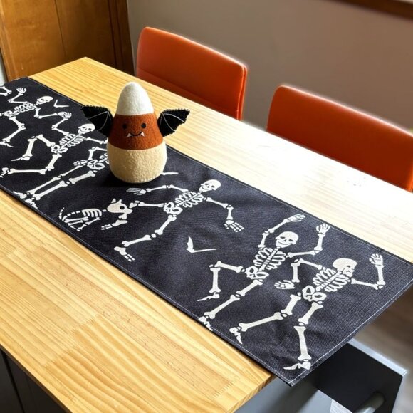 48" Long Spooky Fun Dancing Skeletons Dog Bats Halloween Linen Table Runner New - Picture 1 of 3